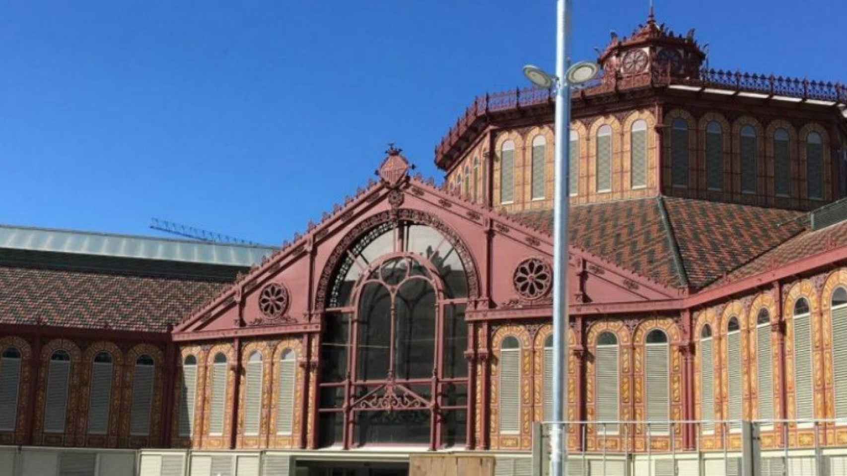 Fachada del mercado de Sant Antoni / JS