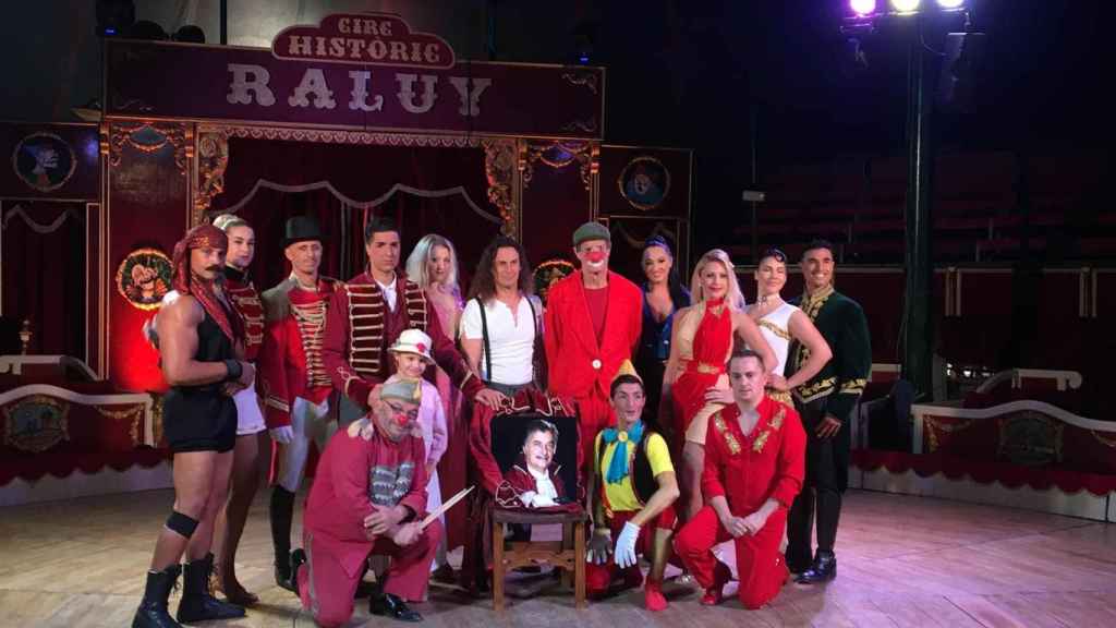 Integrantes del circo Raluy en la presentació