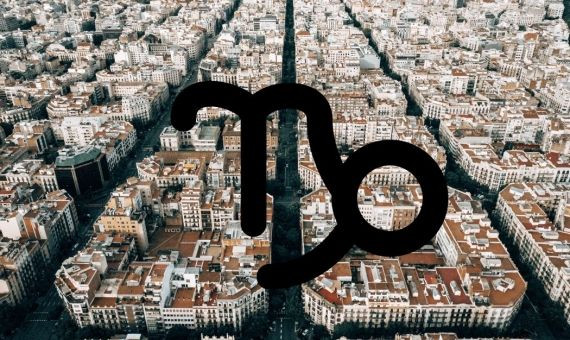 Signo del horóscopo capricornio sobre el Eixample de Barcelona / BMAGAZINE