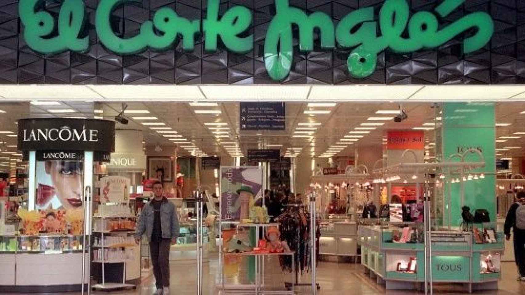 Una imagen de archivo de una tienda del Corte Inglés / EFE