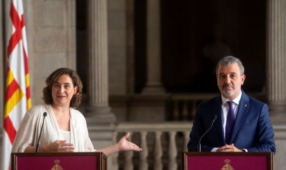 Ada Colau y Jaume Collboni, durante la presentación del pacto de gobierno / EFE