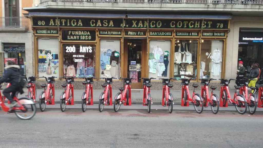 Fachada de la camisería Xancó, en la Rambla / JORDI SUBIRANA