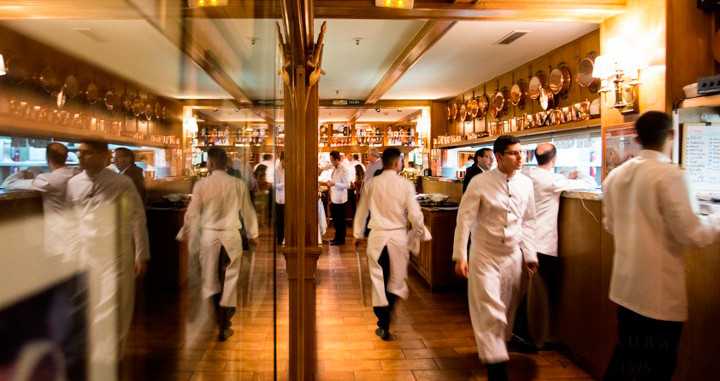 Interior del restaurante barcelonés Botafumeiro 