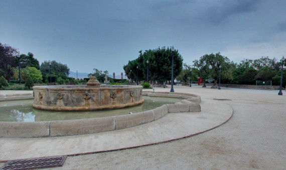 Plaza Carlos Ibáñez, donde se encuentra el hotel de cinco estrellas Miramar y la glamurosa terraza Martínez / GOOGLE MAPS