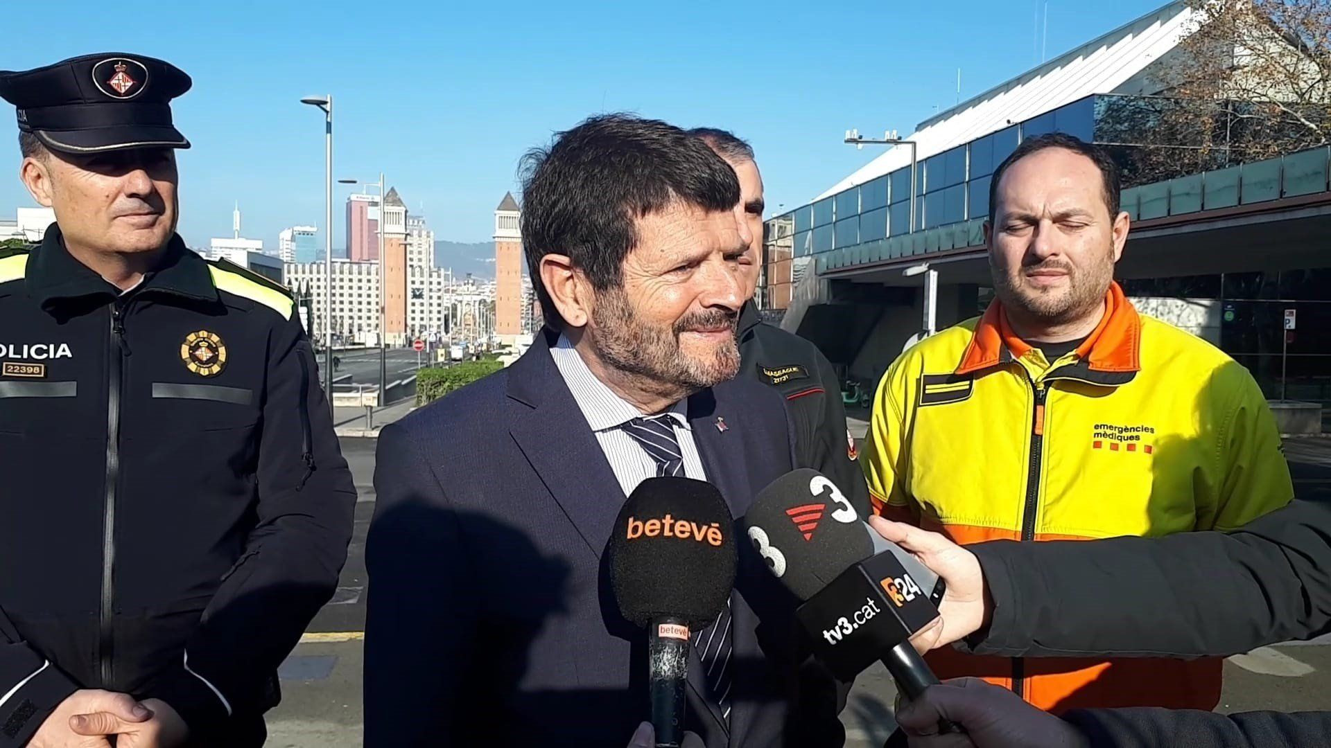 El concejal de Seguridad de Barcelona, Albert Batlle, atiende a la prensa.