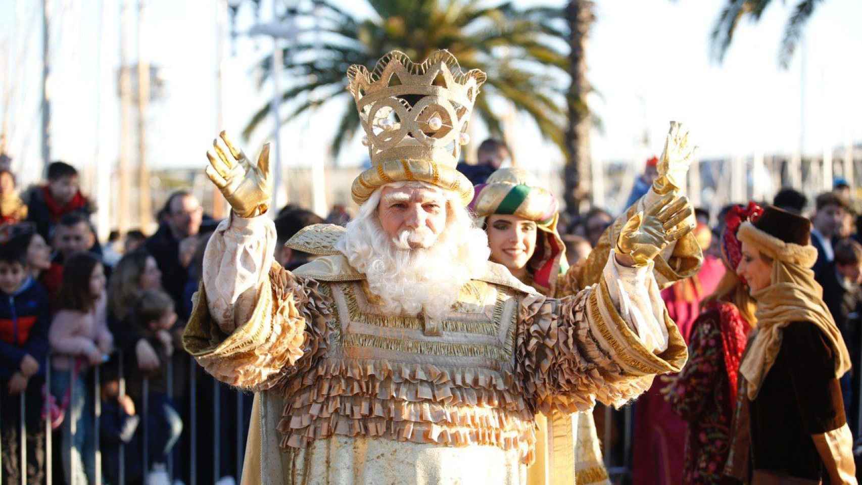 Parecido razonable entre Melchor y el socorrista y activista de la ONG Proactiva Open Arms, Òscar Camps / TWITTER BARCELONA CULTURA