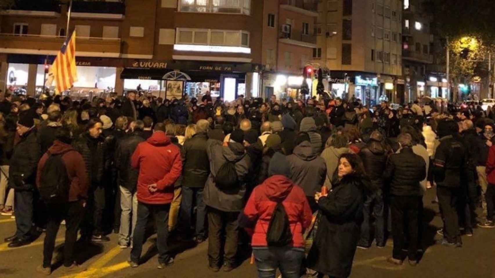 Manifestantes, en uno de los cortes de la Meridiana / TWITTER