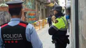 Mossos y Guardia Urbana en Ciutat Vella / GUARDIA URBANA