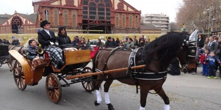 Una imagen de archivo de la Cabalgata dels Tres Tombs de Sant Antoni / ARCHIVO