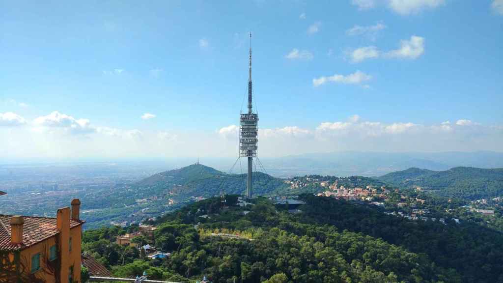 El barrio del Tibidabo, Vallvidrera i les Planes visto desde Collserola