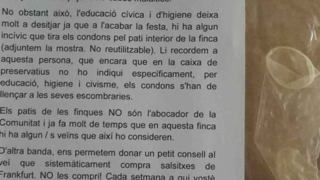 Carta del vecino del bloque, junto al condón usado