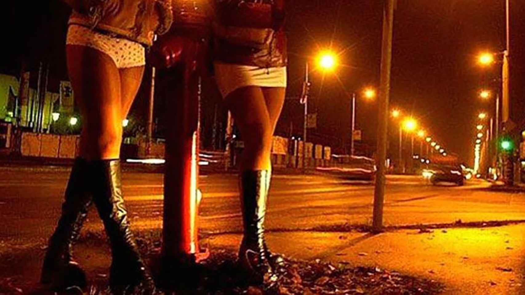 Abolicionistas contra regulacionistas: la prostitución divide a la  izquierda barcelonesa