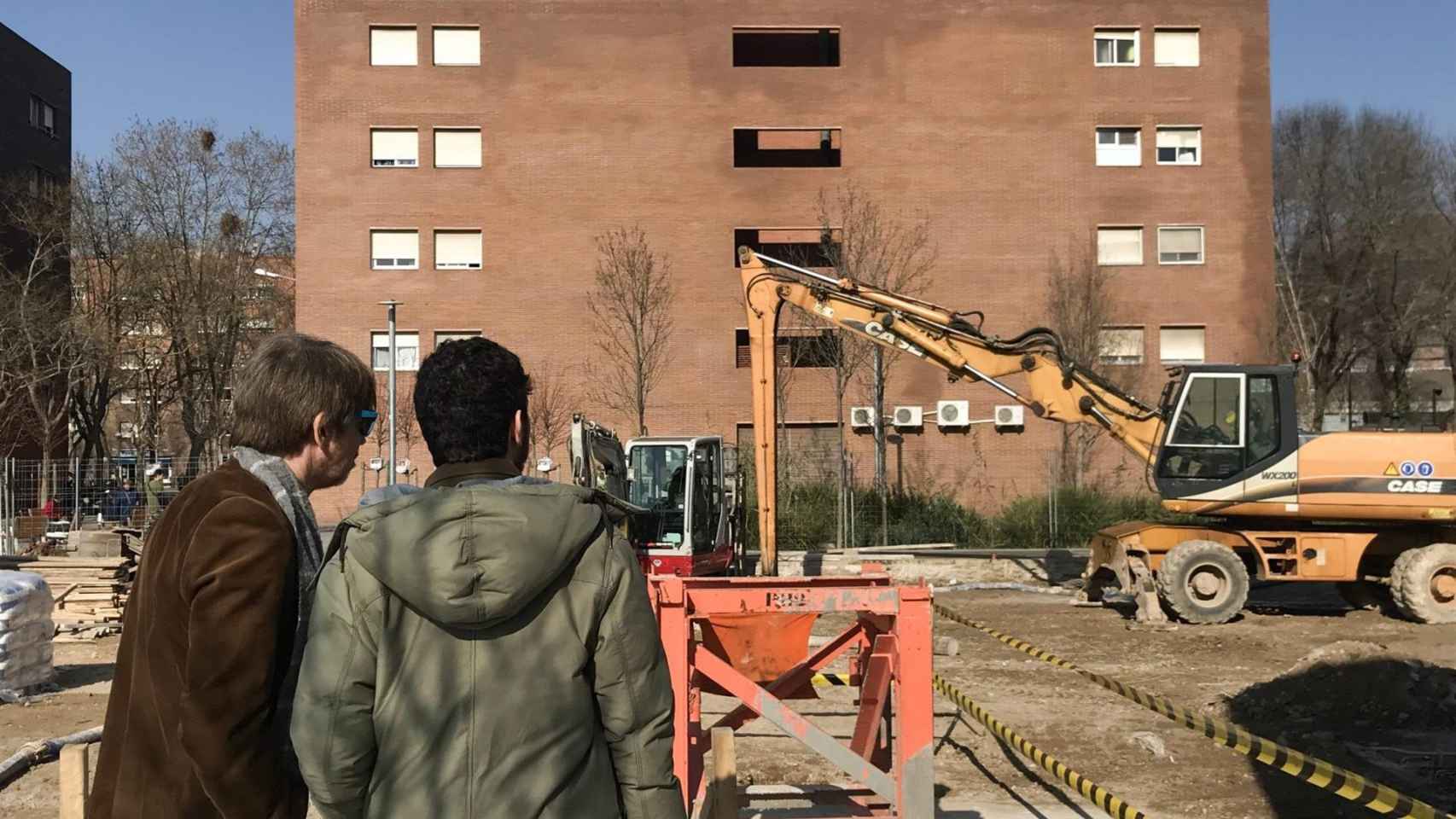 Solar del edificio de covivienda en Barcelona en el que han colocado la primera piedra / AYUNTAMIENTO DE BARCELONA