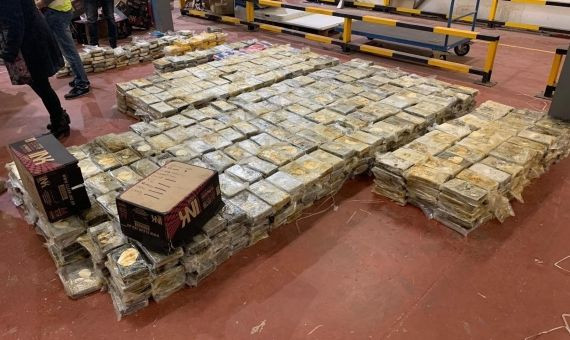 Kilos de cocaína incautados en Sant Boi / MOSSOS