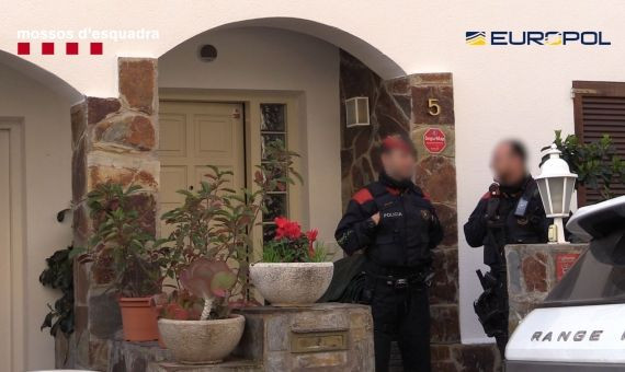 Agentes de los Mossos d'Esquadra