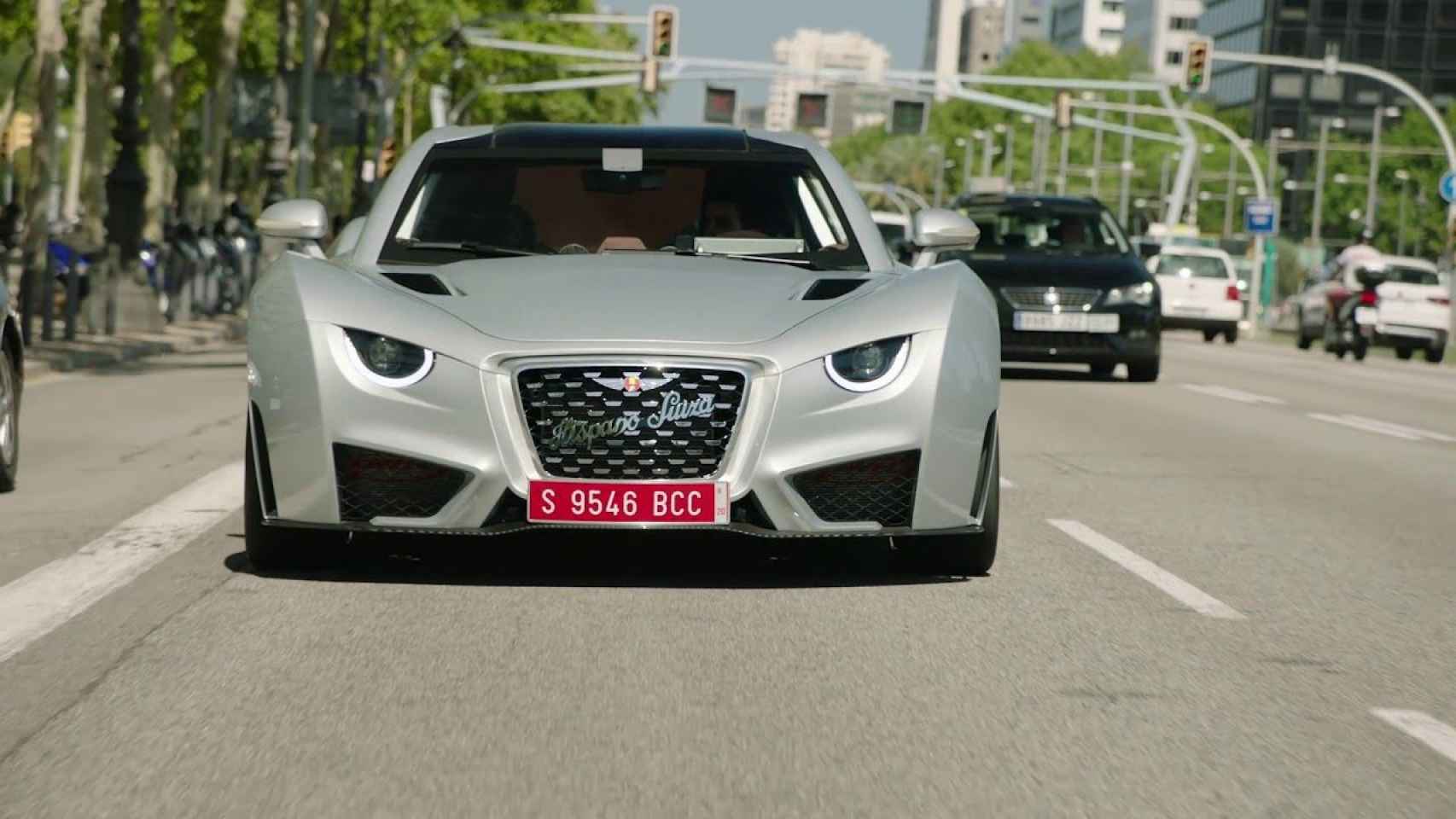 El Hispano Suiza 'Carmen' circulando por la avenida Diagonal, en Barcelona / HISPANO SUIZA