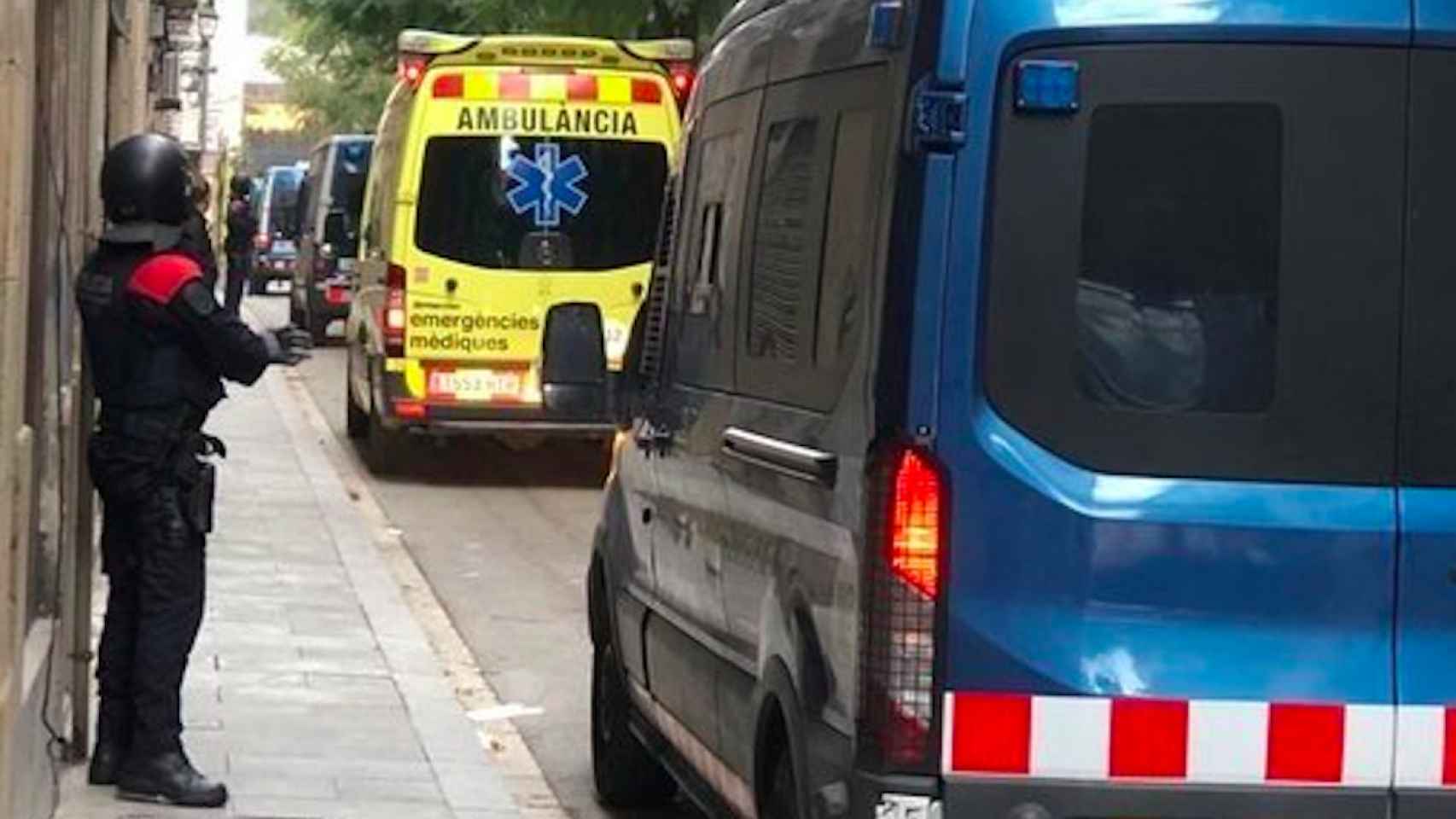 Operación policial contra narcopisos en el Raval