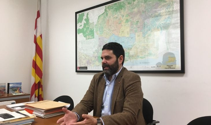 Paco Sierra, concejal de Ciutadans en el Ayuntamiento de Barcelona, durante la entrevista en el consistorio / MA