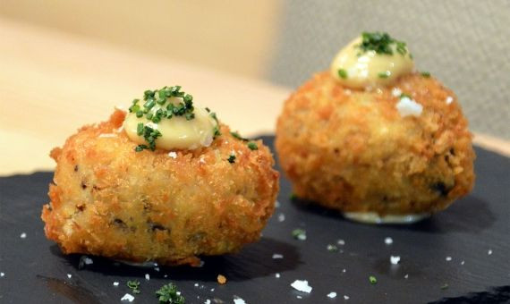 Croquetas de carrillera de ÖUZÖ / GEMMA RIBERA