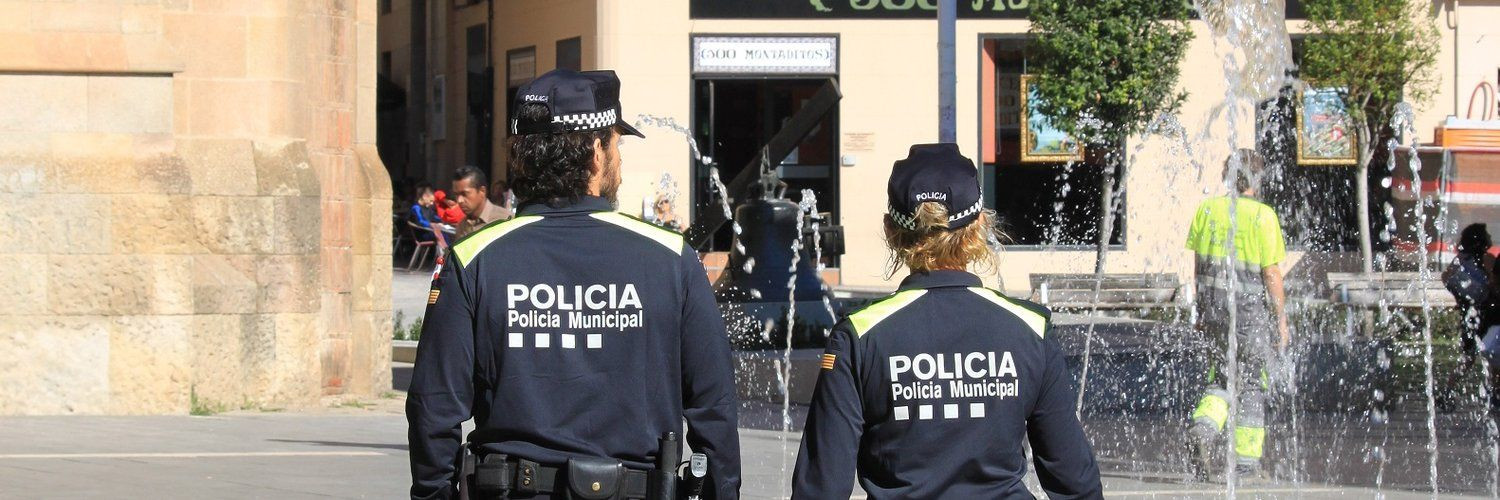 Imagen de archivo de dos agentes de la Policía Municipal de Sabadell / POL. MUN. DE SABADELL