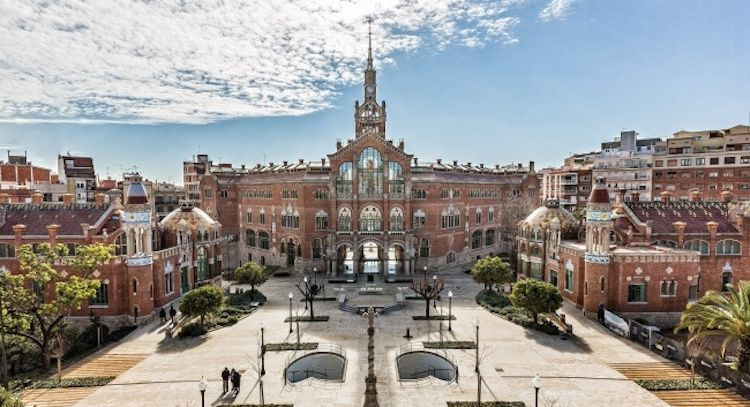 Este domingo, la entrada al Recinto Modernista de Sant Pau ofrece clases de tango / SANT PAU