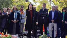 La alcaldesa de Barcelona, Ada Colau, durante la ofrenda floral en el monumento de Blas Infante / EP