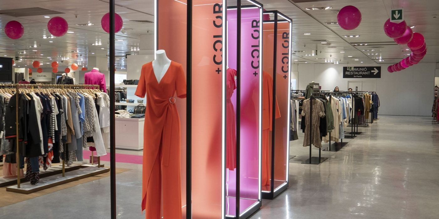 Implantación de Más Color en la planta de moda para mujer en El Corte Inglés de María Cristina / LENA PRIETO