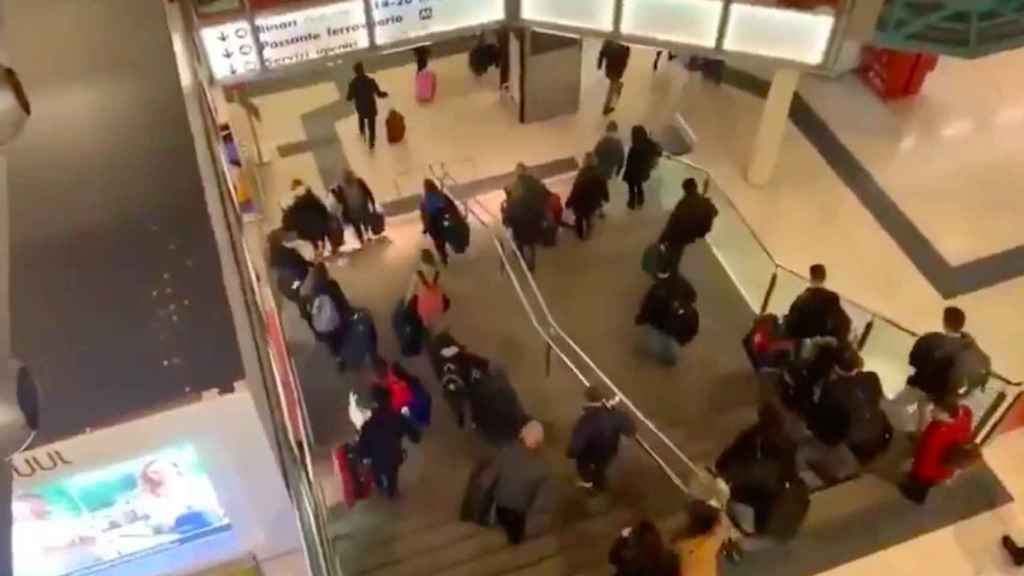 Milaneses abandonan la Lombardía antes del confinamiento / TWITTER