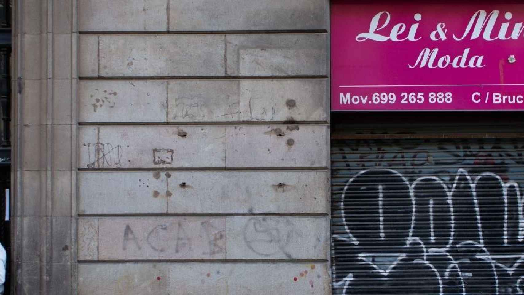 Comercio chino cerrado en Barcelona / EFE