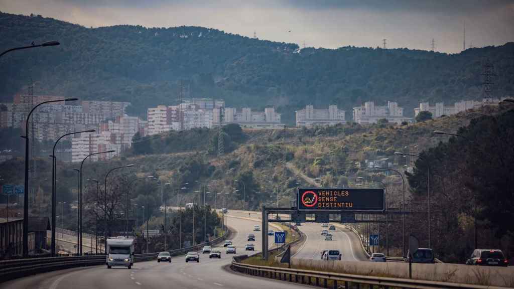 Tráfico en una de las entradas y salidas de Barcelona / TRÀNSIT