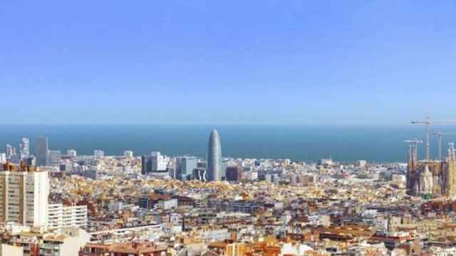 Barcelona con el cielo despejado en una imagen de archivo