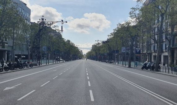 Paseo de Gràcia, desierto / NÚRIA RUIZ