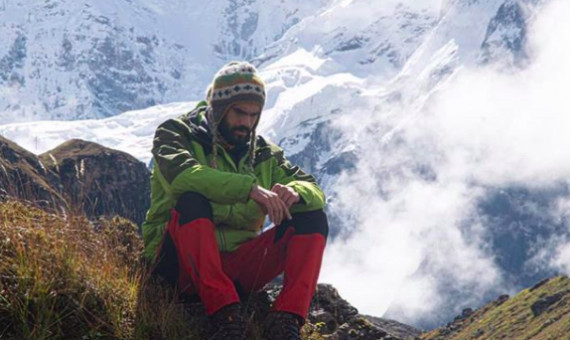 Benedicto descansa en una montaña del Nepal, el 30 de septiembre de 2019 / INSTAGRAM