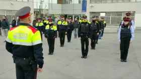 Mossos y urbanos, unidos en el homenaje al agente fallecido