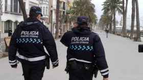 Dos policías locales de Badalona / AYUNTAMIENTO DE BADALONA