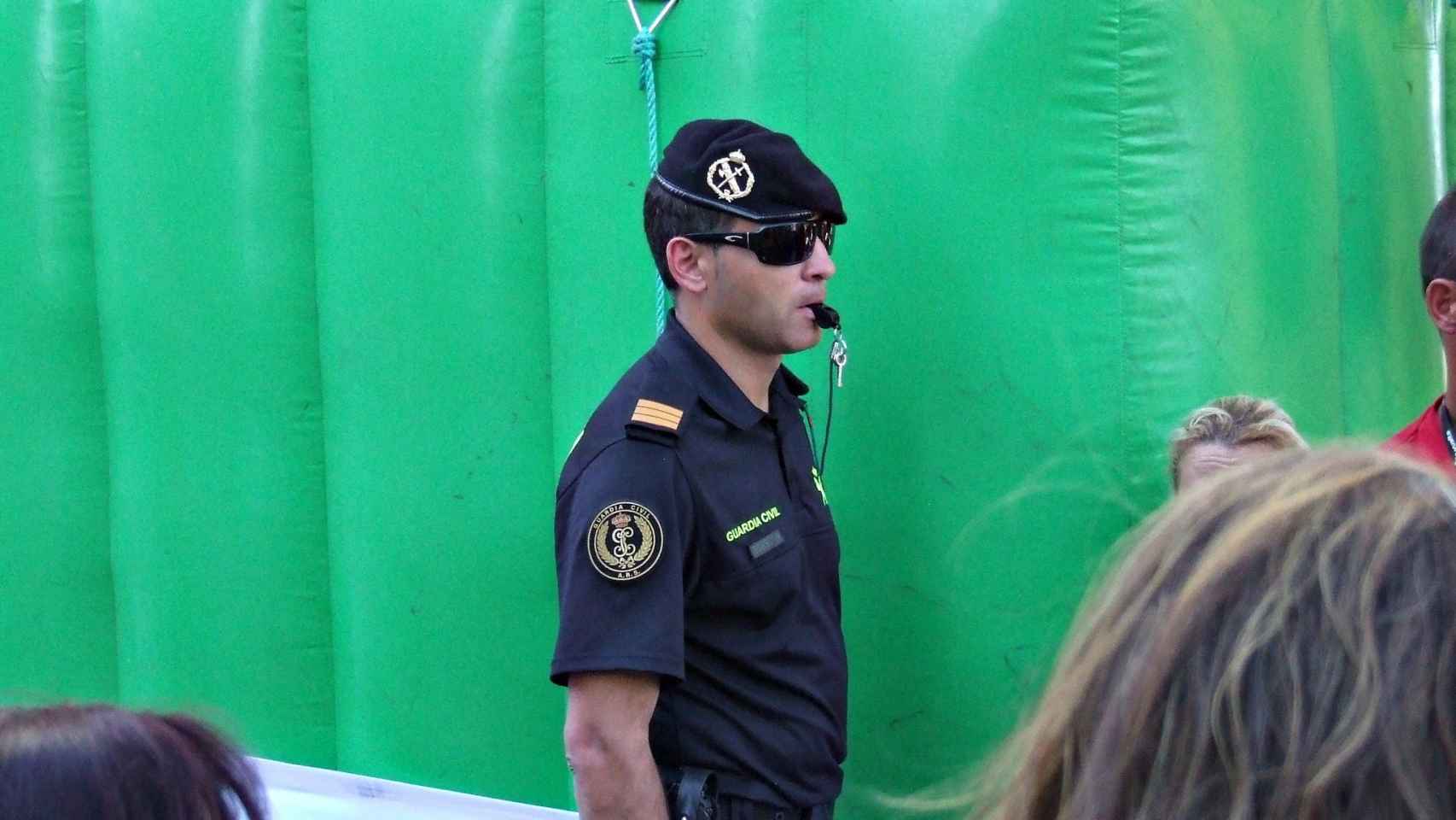 Agente de la Guardia Civil, cuerpo policial que ha pillado  a una familia barcelonesa de paseo por Ourense en pleno confinamiento / FLICKR