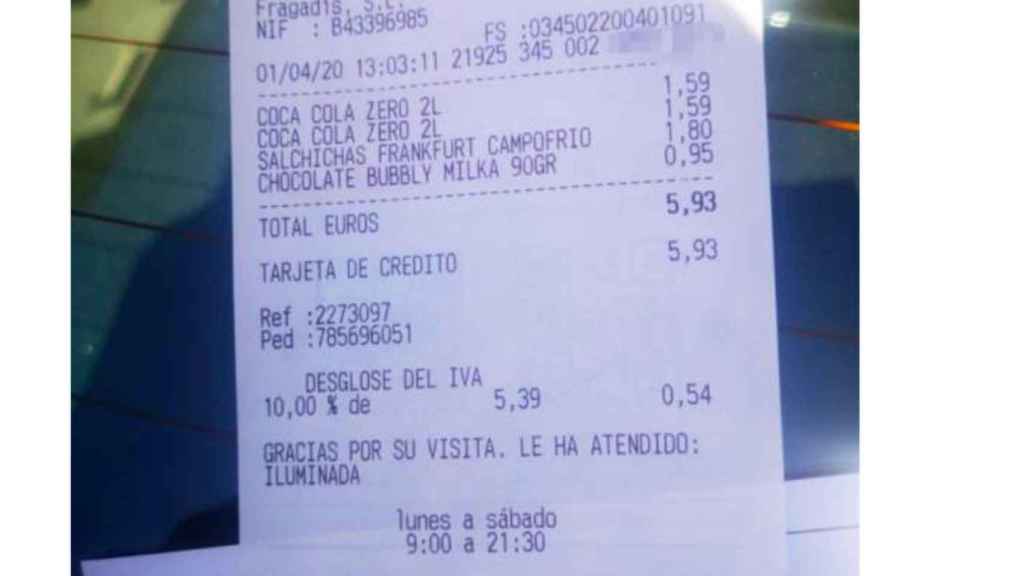 Ticket de la compra del vecino sancionado por comprar tres productos que no son de primera necesidad