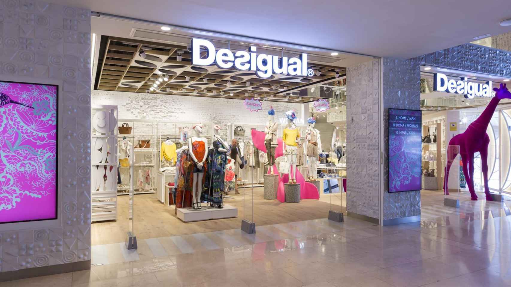 Exterior de una tienda Desigual