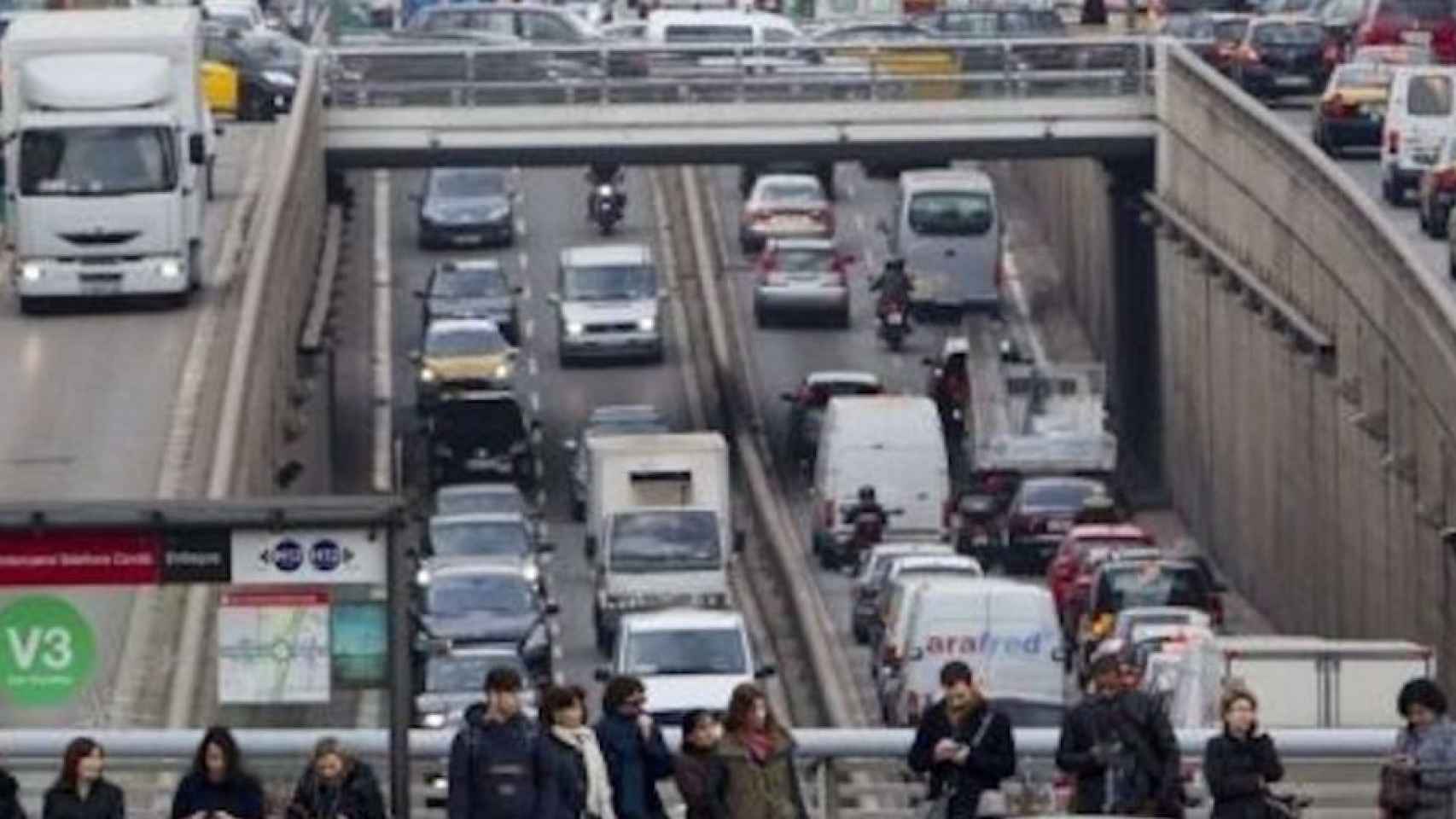 Tráfico en la Ronda de Dalt de Barcelona