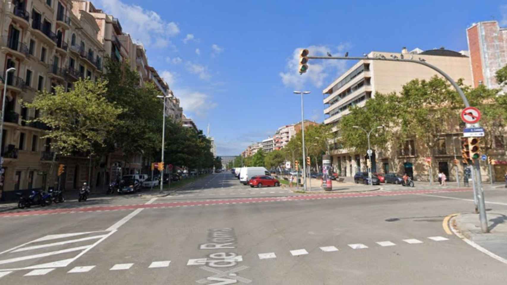 Avenida Roma, donde los ladrones han sido sorprendidos en una panadería / GOOGLE MAPS