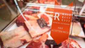 Venta de alimentos con la moneda local de Barcelona, el REC