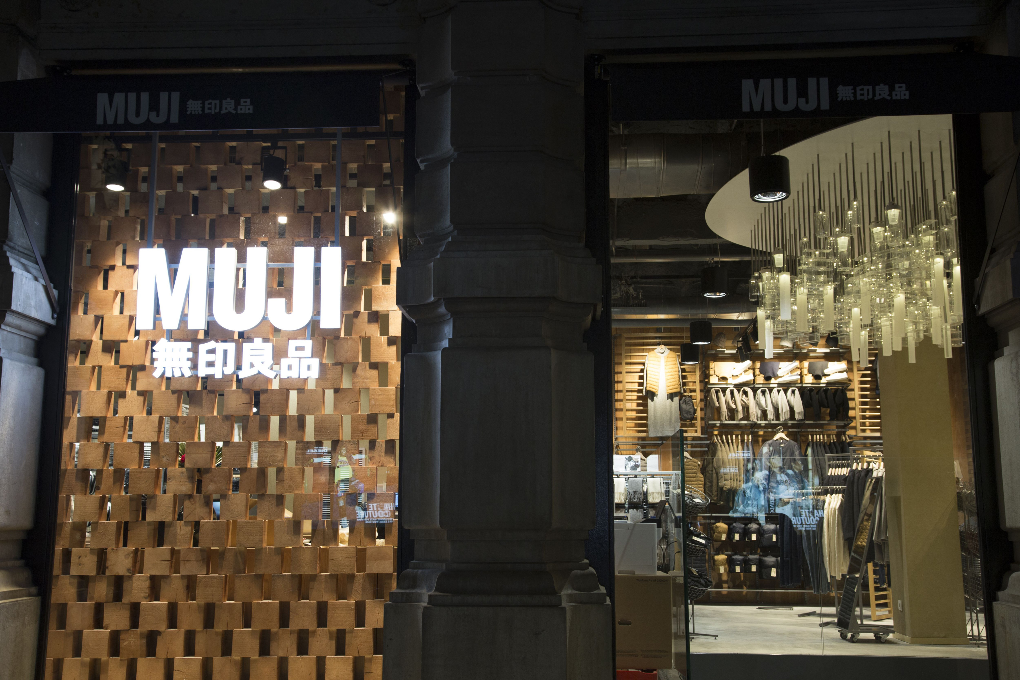 Exterior de la tienda de Muji en el centro de Barcelona / CEDIDA