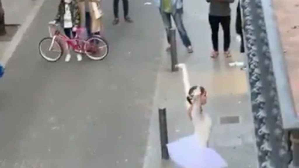 Bailarina en la calle Verdi de Gràcia