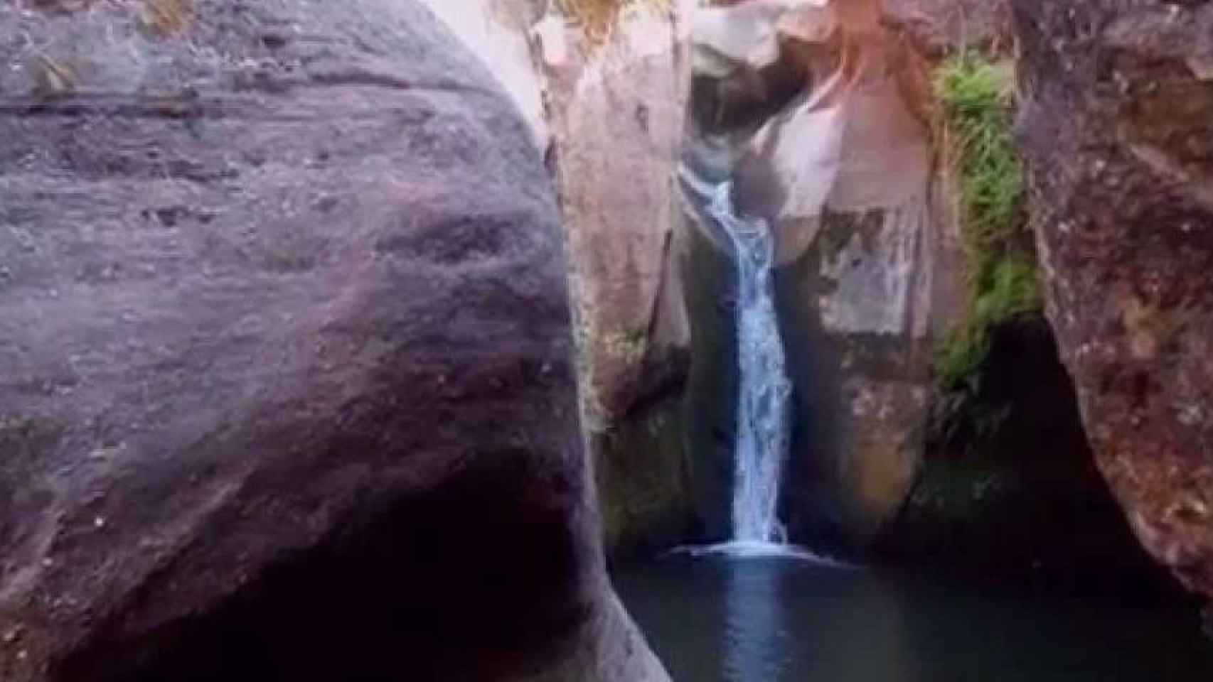 Riera de Corbera de Llobregat, donde se halló el cuerpo de la víctima / YOUTUBE