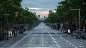 El paseo de Gràcia de Barcelona, vacío por el estado de alarma / EUROPA PRESS