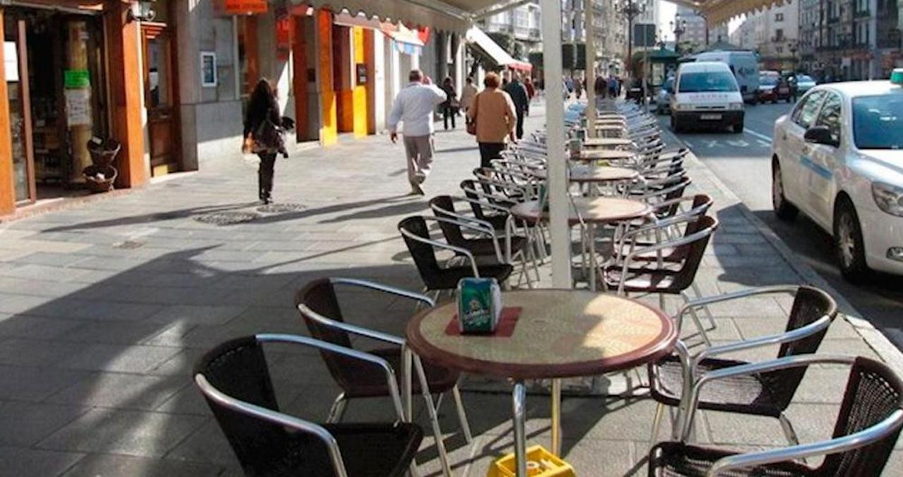 Una terraza vacía en Barcelona / EUROPA PRESS