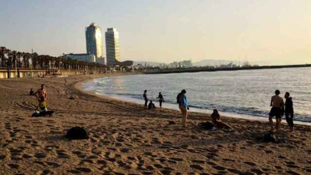 Reapertura de playas en Barcelona sin grandes aglomeraciones