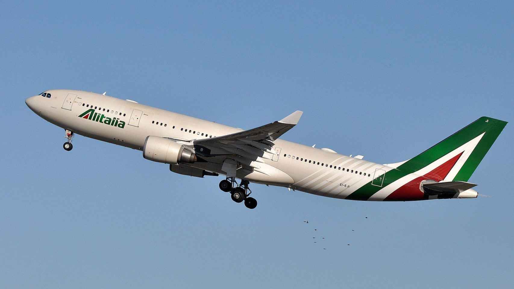 Avión de la aerolínea Alitalia / WIKI