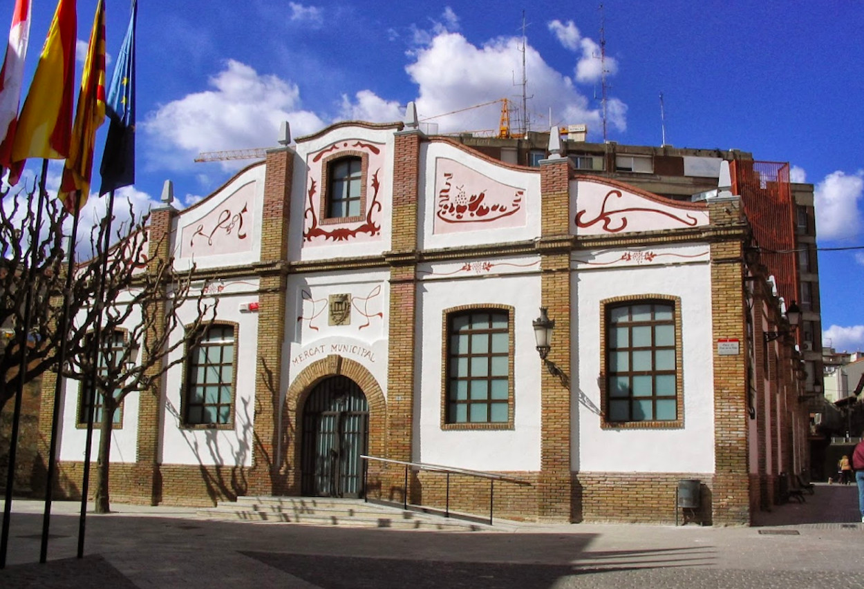 Mercado Municipal de Mollet del Vallès, municipio en el que se han cancelado los grandes eventos culturales hasta finales de año / GOOGLE MAPS