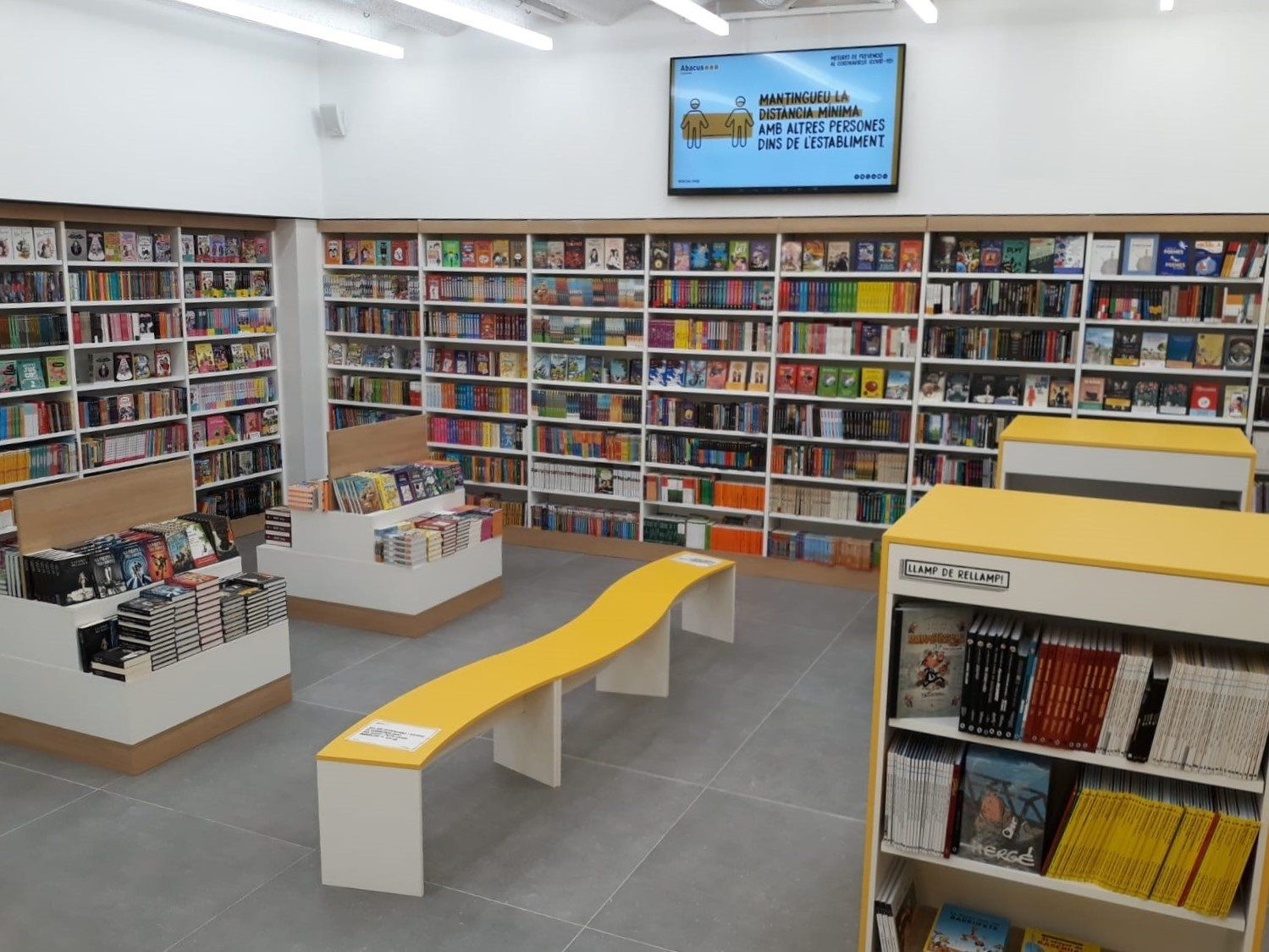 Interior de una tienda de Abacus Cooperativa